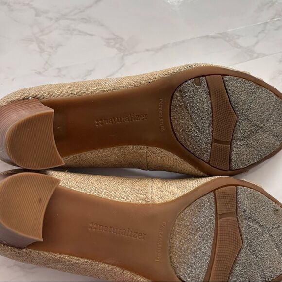 Naturalizer Women's Tan and Gold Woven Peep Toe Heels 6.5 - Picture 7 of 7